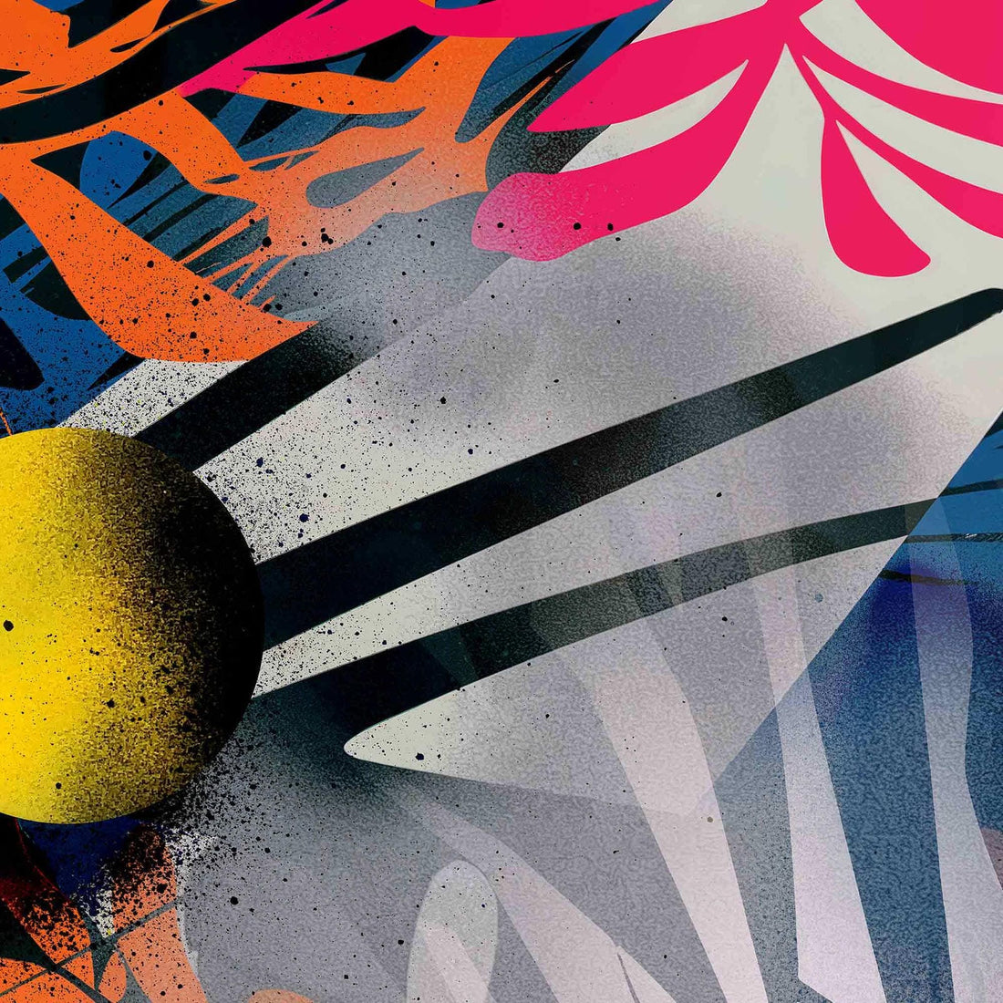 Canvas in Black wooden floating frame